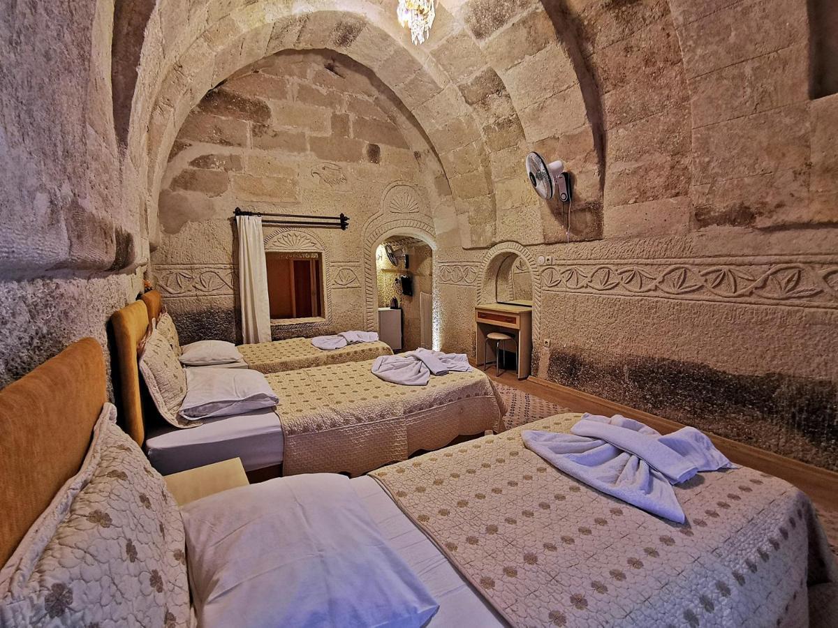 Falcon Cave Suites Гореме Экстерьер фото