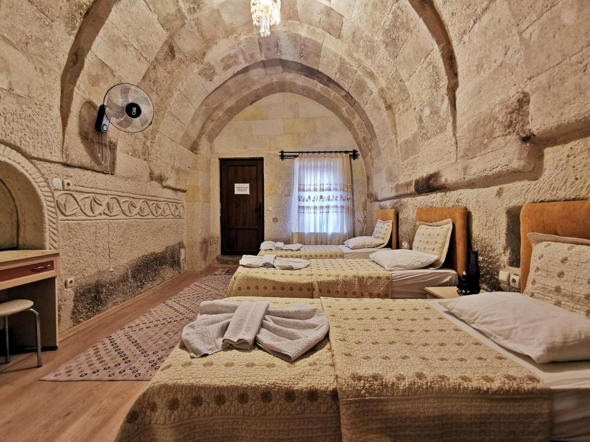 Falcon Cave Suites Гореме Экстерьер фото