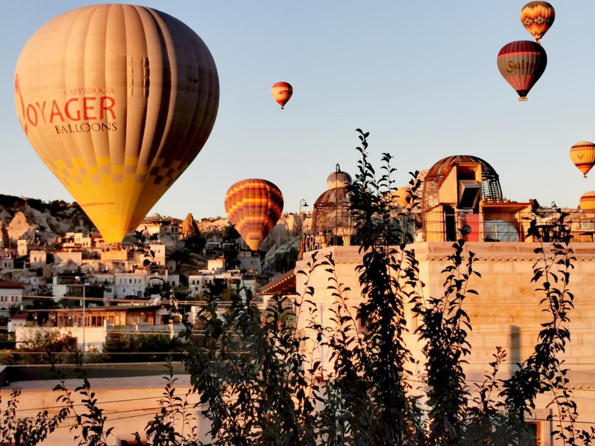 Falcon Cave Suites Гореме Экстерьер фото