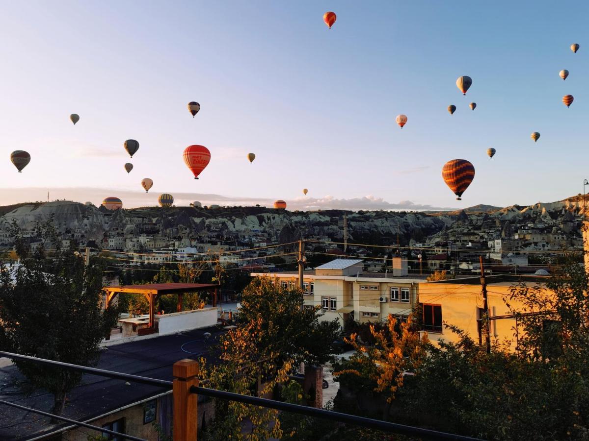 Falcon Cave Suites Гореме Экстерьер фото
