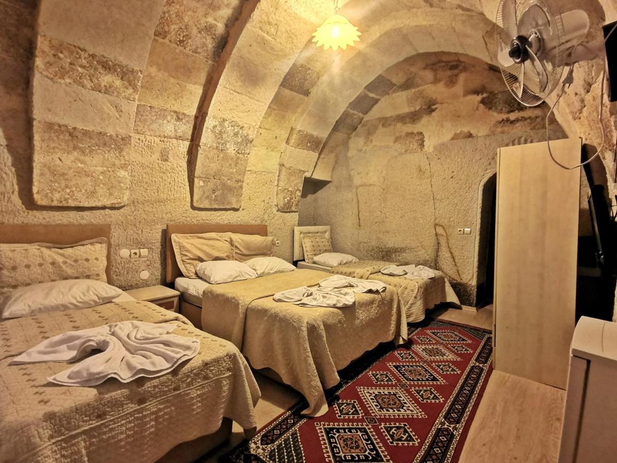 Falcon Cave Suites Гореме Экстерьер фото