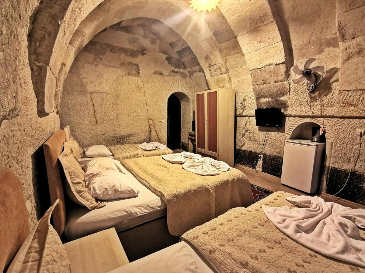 Falcon Cave Suites Гореме Экстерьер фото